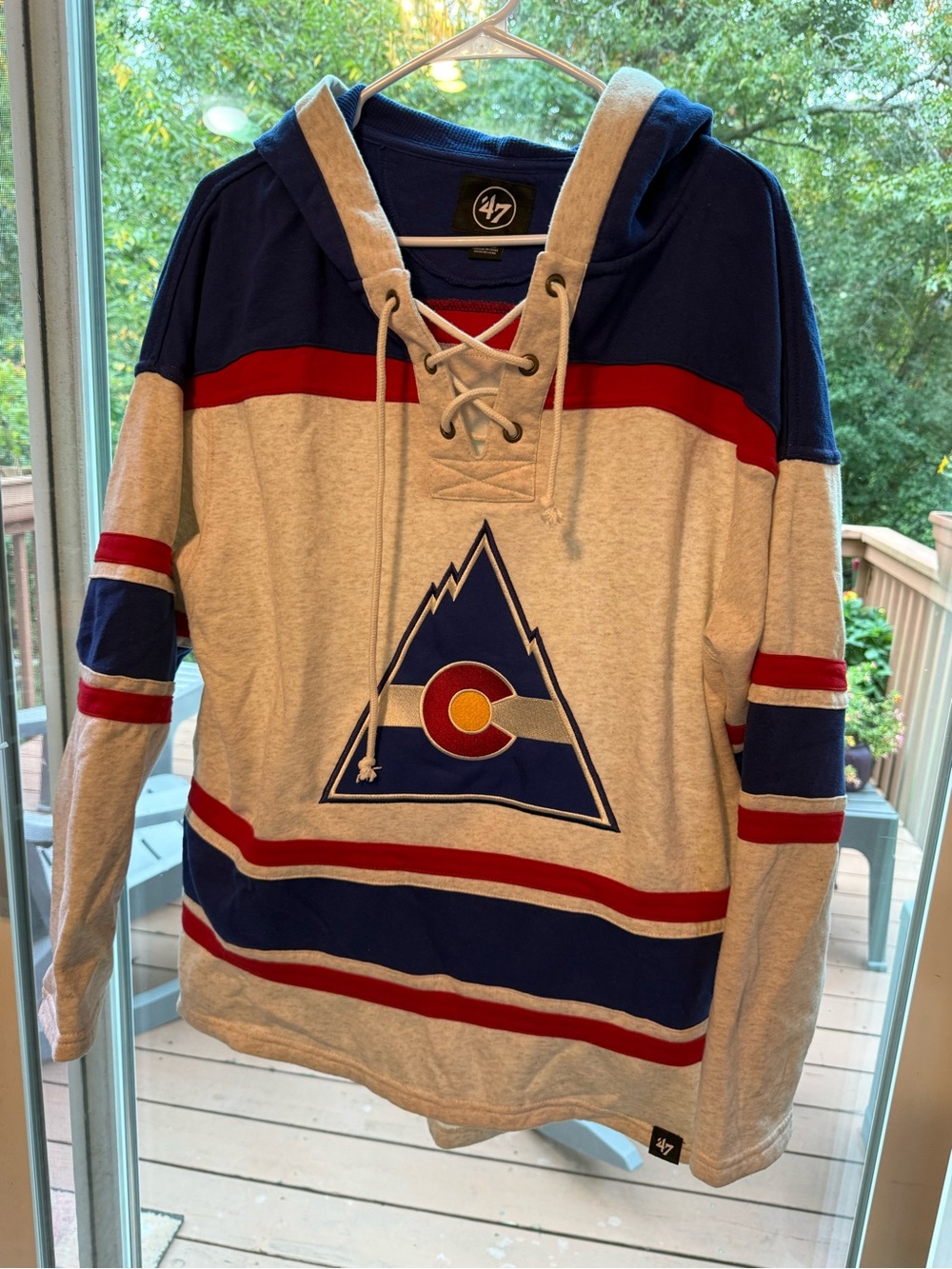 47 Colorado Avalanche Lace-Up Hoodie - Gray/Blue/Red